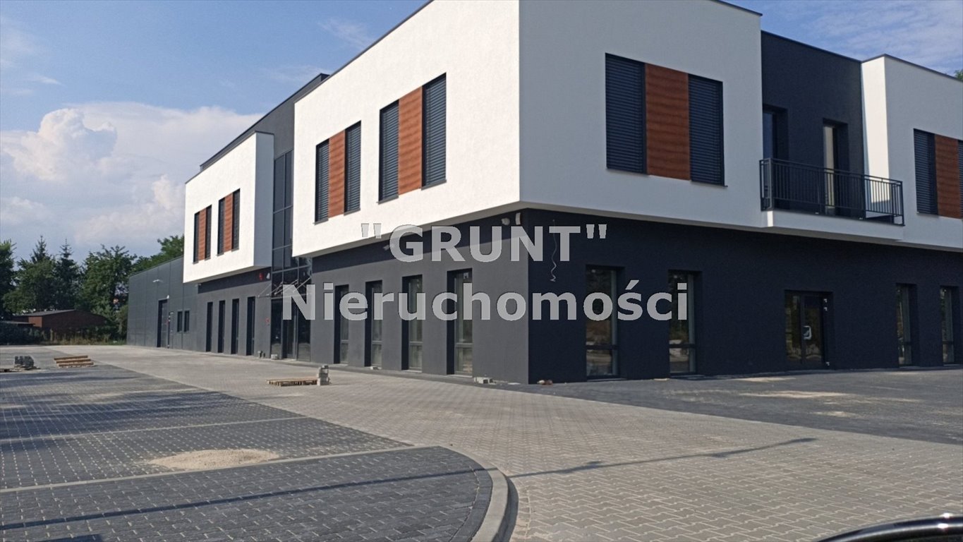Wynajmę nowoczesny lokal 194 m² w Piła z dużym parkingiem Piła, Zamość  194m2 Foto 1