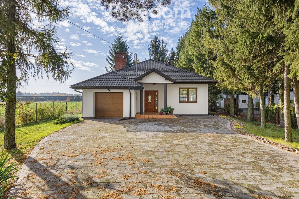 Zapraszam do obejrzenia domu 165 m² z dużym ogrodem w Żukowie Żuków  165m2 Foto 1