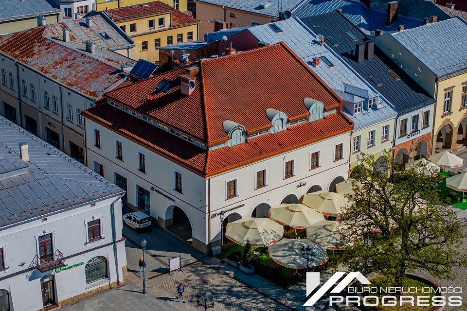Kamienica 1000 m² z restauracją i biurami w Krośnie Krosno  1 000m2 Foto 1