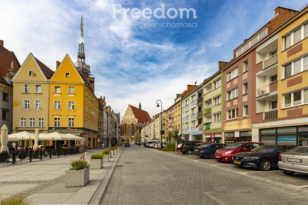 Lokal użytkowy na sprzedaż Nysa, Rynek  30m2 Foto 1