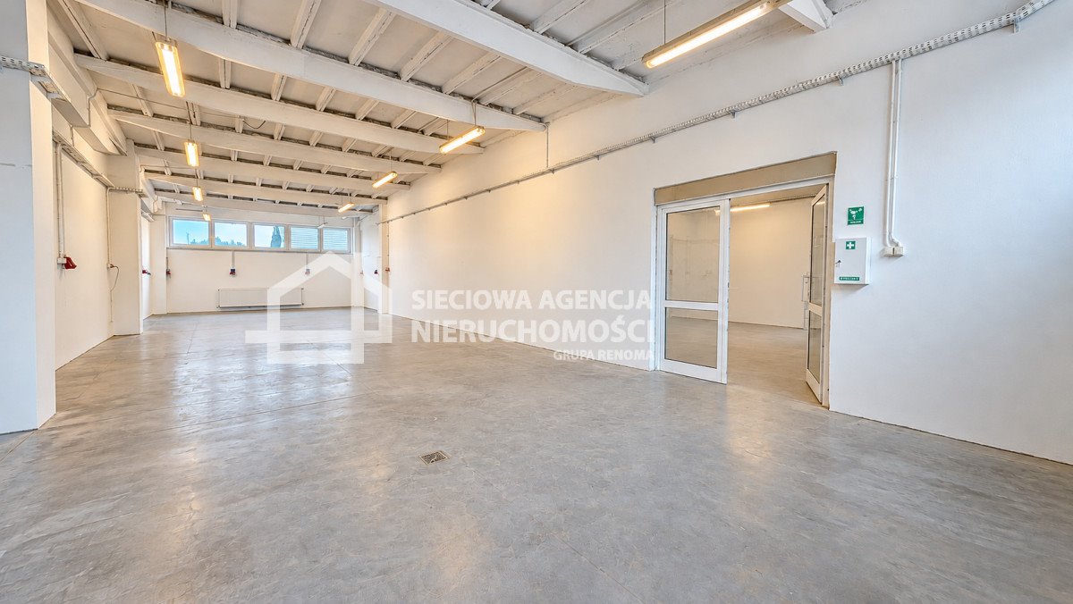Zapraszam do obejrzenia hali produkcyjnej 360 m² z wiatą 200 m² w Kartuzach Kartuzy  560m2 Foto 1