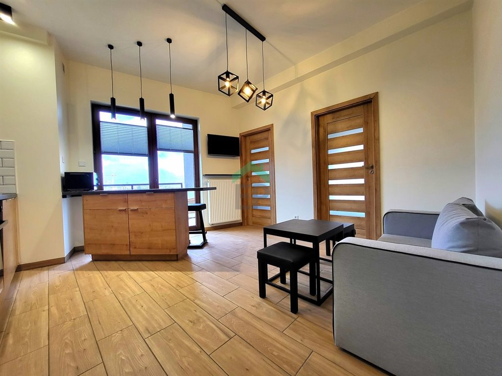 Mieszkanie trzypokojowe na wynajem Częstochowa, Parkitka  43m2 Foto 1