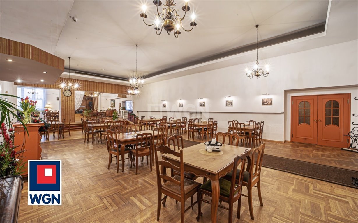 Lokal usługowy z dużym potencjałem w centrum Jeleniej Góry Jelenia Góra, 1-go Maja  850m2 Foto 1