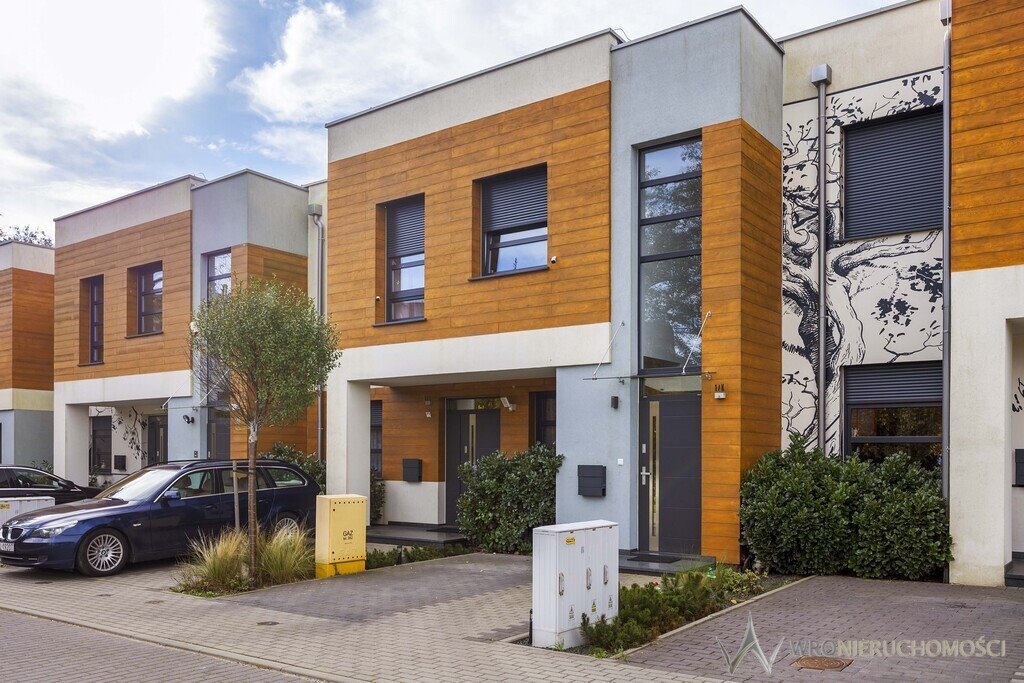 Mieszkanie czteropokojowe  na sprzedaż Oleśnica  97m2 Foto 1