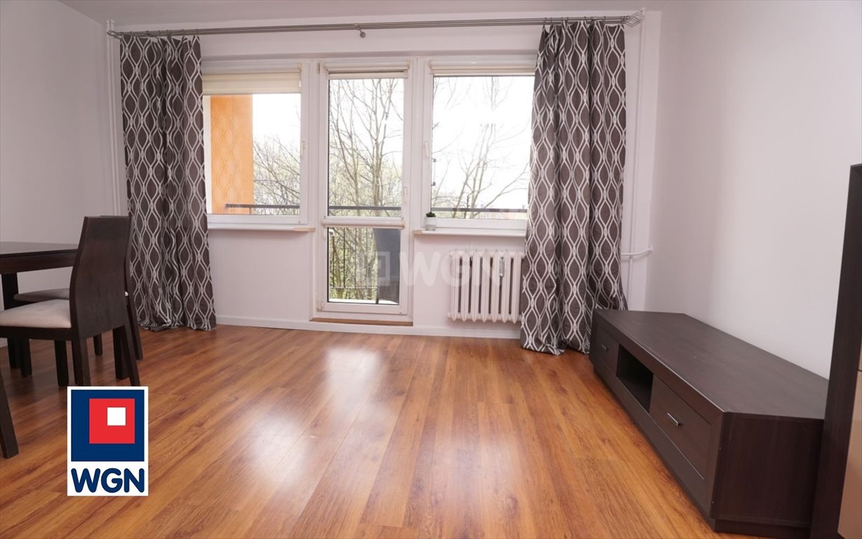 Na wynajem przestronne 3-pokojowe mieszkanie 53 m² w Piotrkowie Piotrków Trybunalski, Słowackiego, Szkolna  53m2 Foto 1
