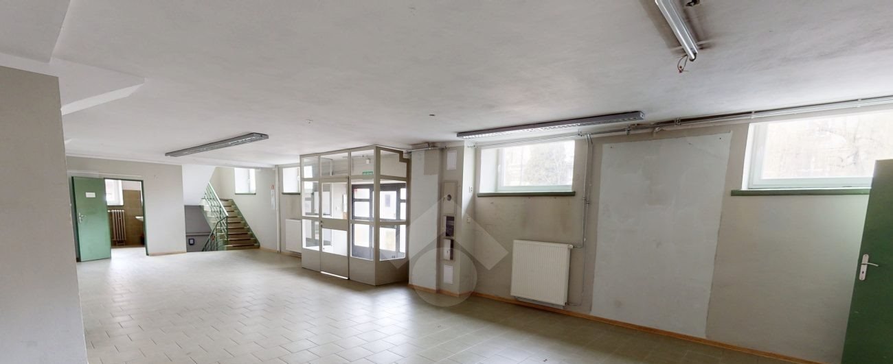 Lokal użytkowy na wynajem Kraków, Nowa Huta, osiedle stalowe  420m2 Foto 1