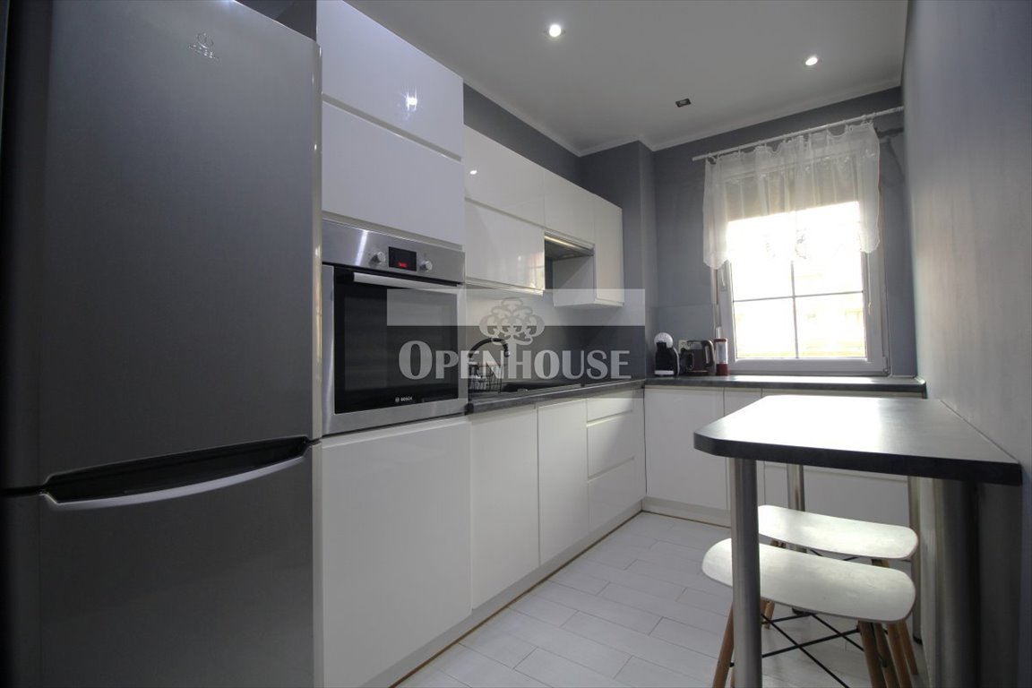 Mieszkanie dwupokojowe na sprzedaż Głogów, Stare Miasto, Hugona Kołłątaja  50m2 Foto 1