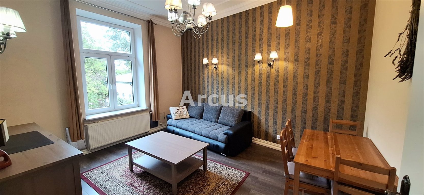 Komfortowe 35 m² - Centrum Tarnowa - balkon i wysoki standard Tarnów, Centrum, Urszulańska  35m2 Foto 1