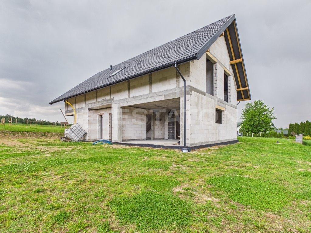 Nowoczesny dom w Hermanowej z dużą działką i pełnym wyposażeniem Hermanowa  157m2 Foto 1