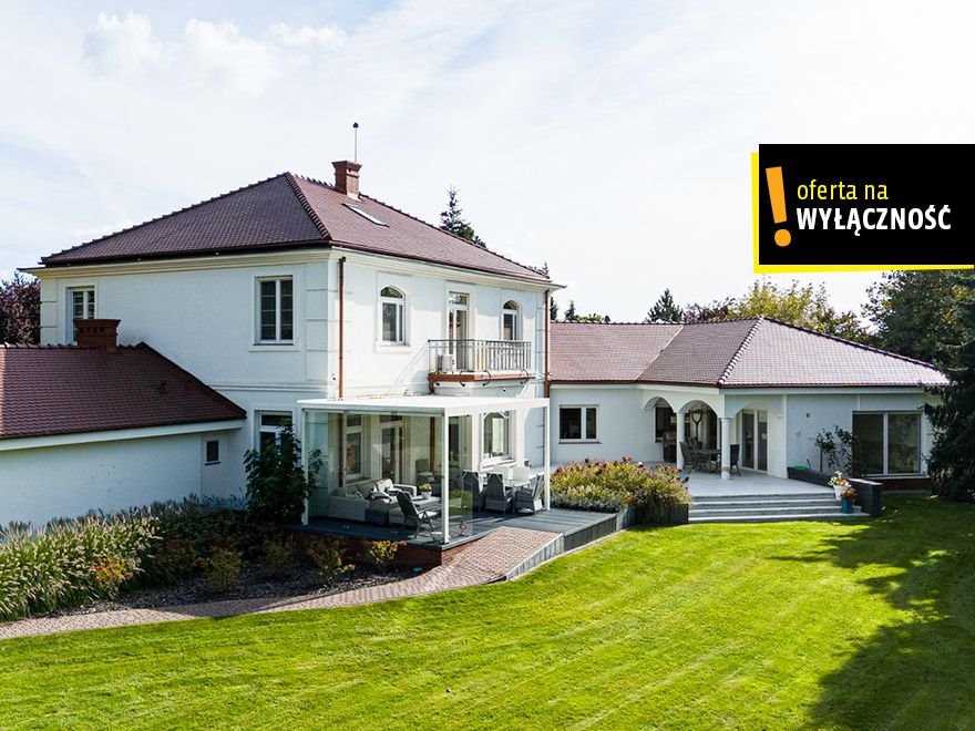 Luksusowa rezydencja 510 m² z SPA, ogrodem i tarasem Chyby, Różana  510m2 Foto 1