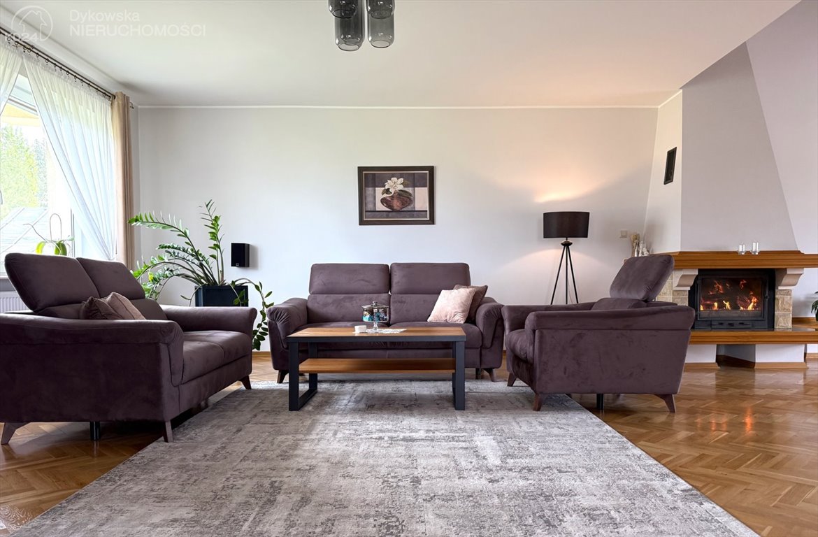 Dom z oddzielnym mieszkaniem, 298 m², działka 5400 m² Linia, Sportowa  298m2 Foto 1