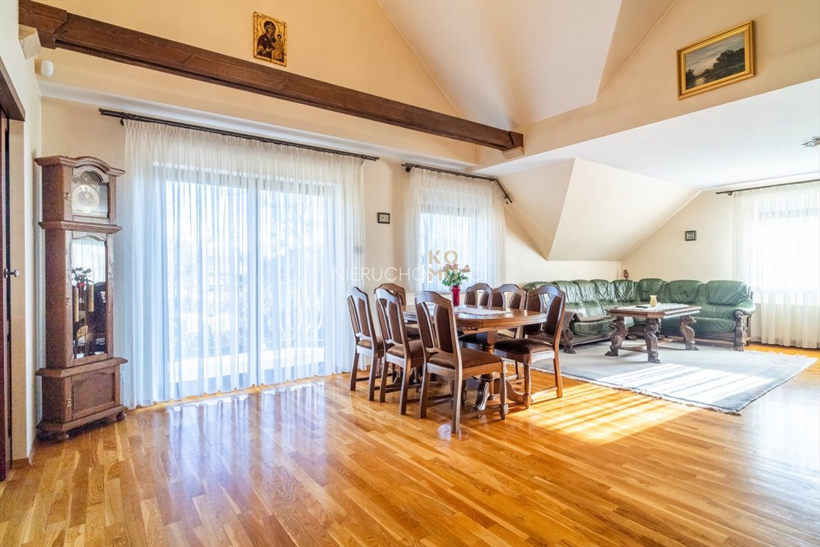 Nowoczesny dom z widokiem na Odrę, 4 pokoje, duża działka Lubiąż  332m2 Foto 1