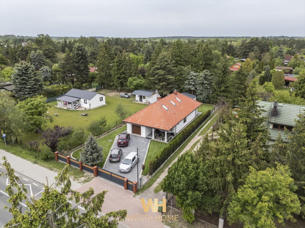 Nowoczesny dom z tarasami i garażem w Nowe Grochale Nowe Grochale  168m2 Foto 1