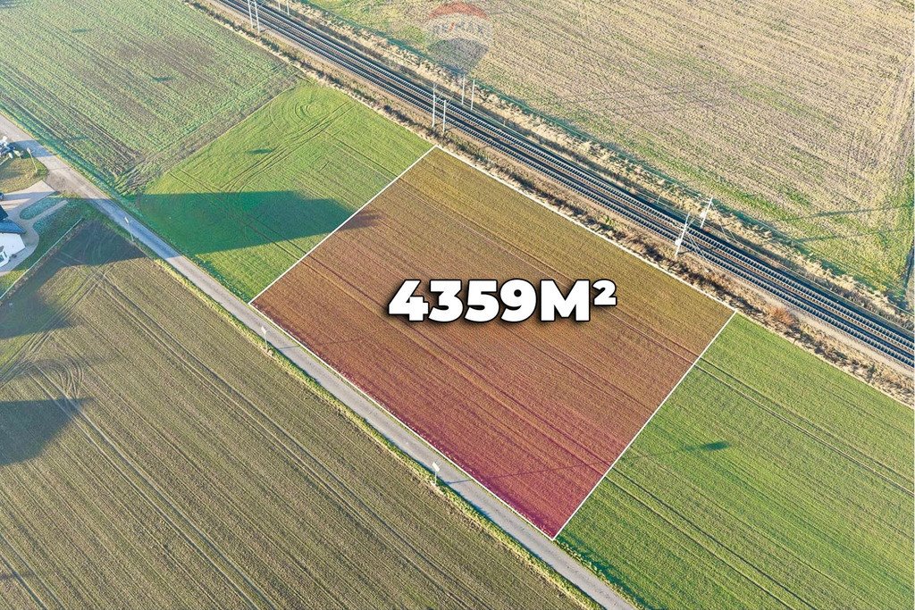 Działka usługowa 4 369 m² z możliwością zabudowy mieszkaniowej Siedliska  4 359m2 Foto 1