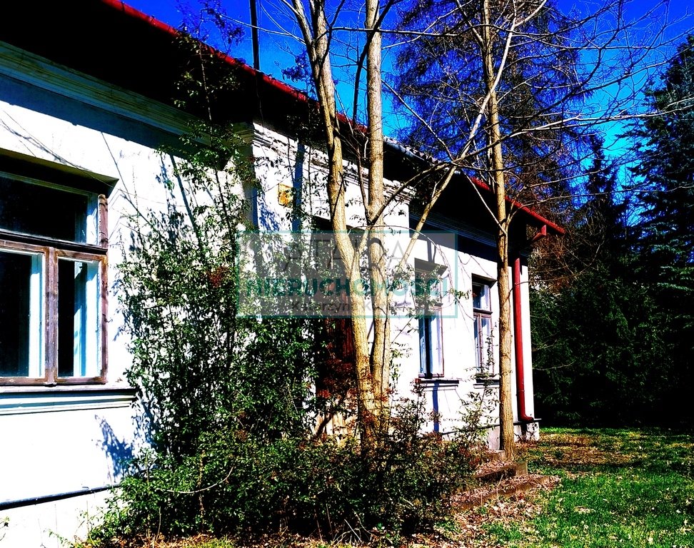 Urokliwa willa do rewitalizacji na dużej działce w Brwinowie Brwinów  200m2 Foto 1