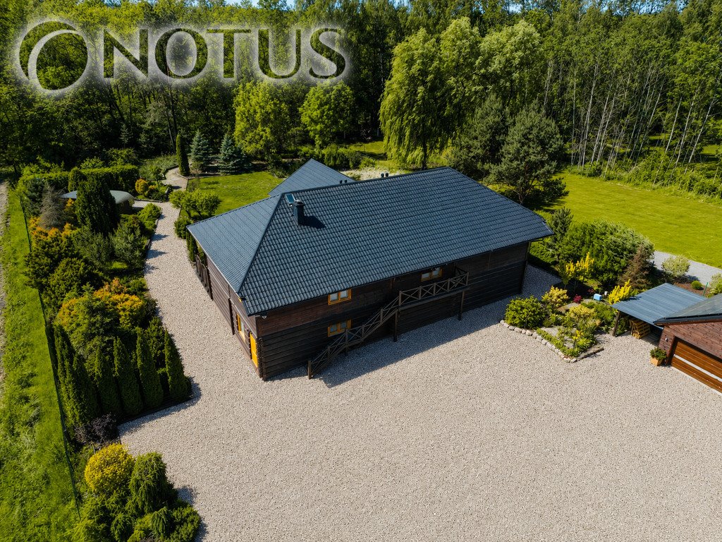 Na sprzedaż przestronny dom 409 m² z dużą działką 3307 m² w Chruszczobródzie Chruszczobród  460m2 Foto 1