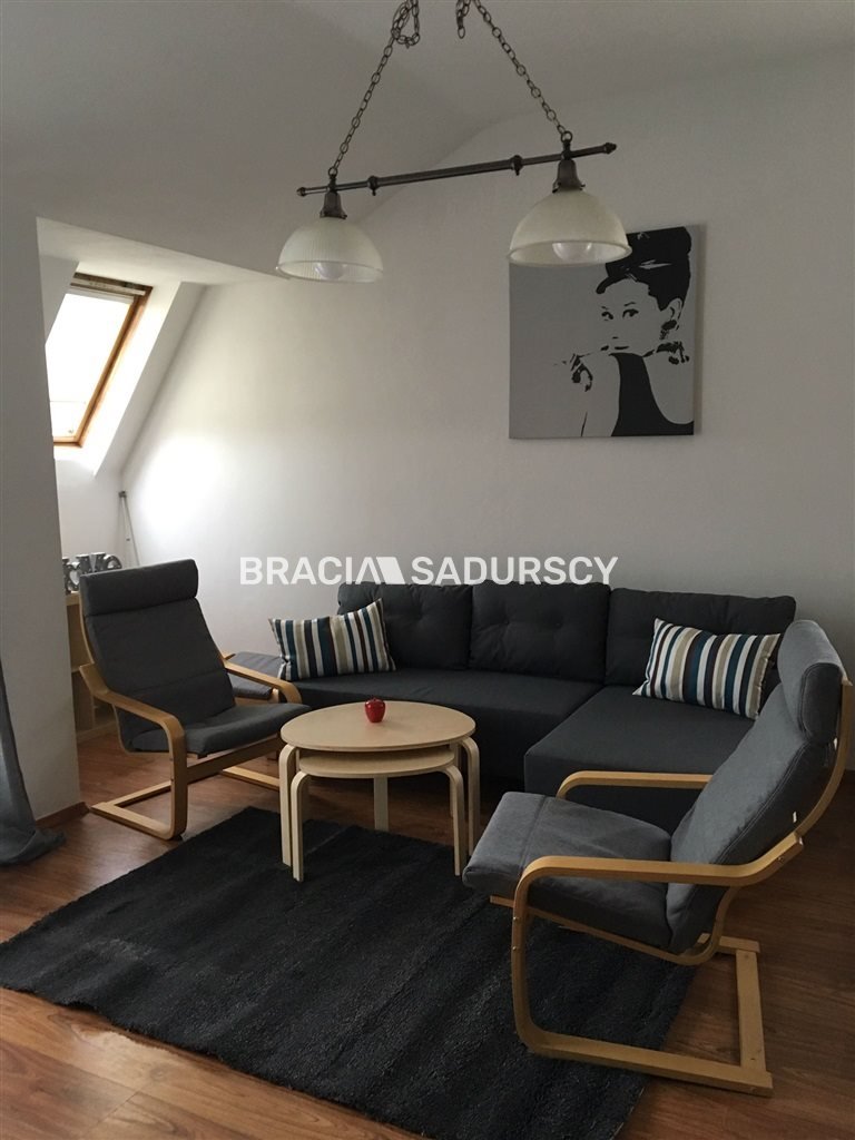 Na wynajem przestronne 2-pokojowe mieszkanie z balkonem i widokiem Kraków, Krowodrza, Łobzów, al. Armii Krajowej  57m2 Foto 1