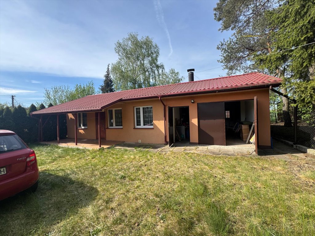 Urokliwy dom 2 pokoi z garażem w Gutkowie, 51,53 m² Gutków  52m2 Foto 1