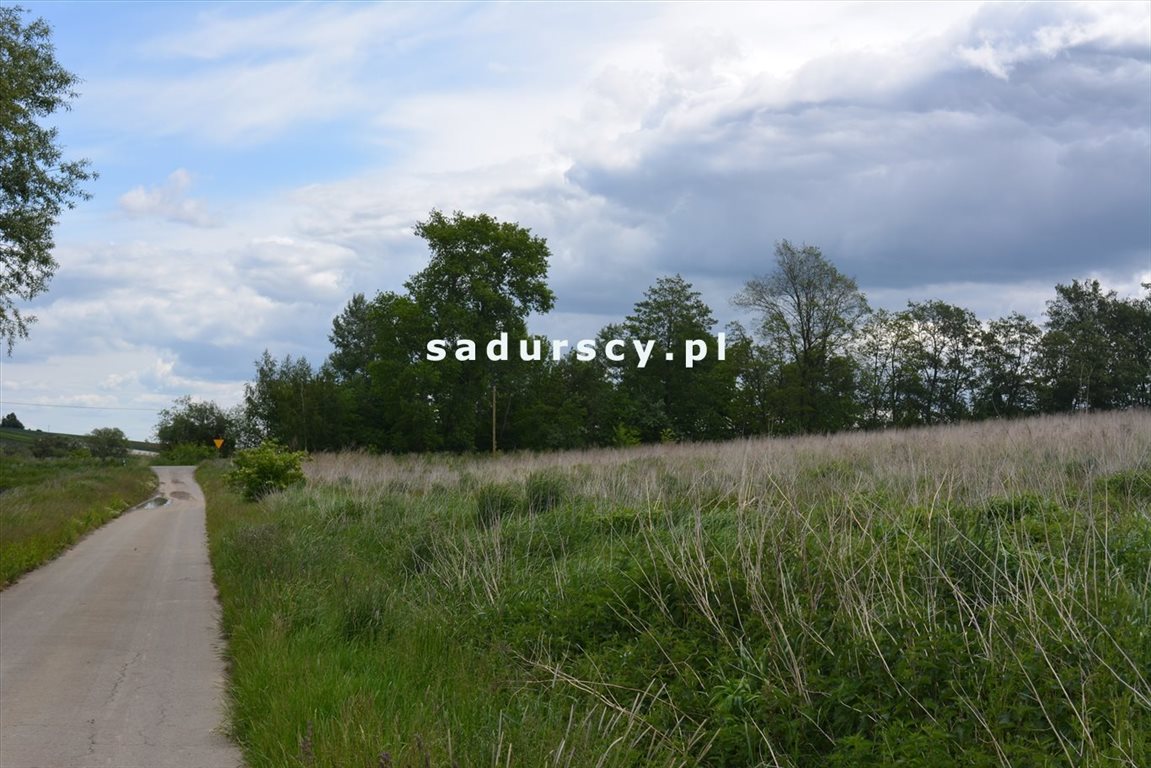 Działka budowlana 1313 m² z mediami, blisko Nowej Huty Glewiec  1 313m2 Foto 1