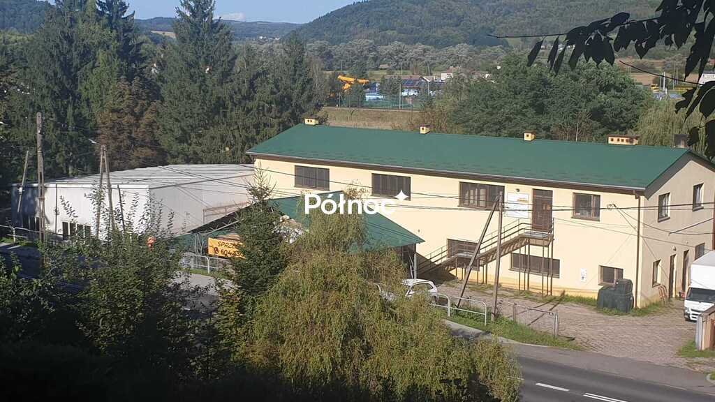 Do sprzedania magazyn z produkcją drewna 870 m² w Frysztaku Frysztak  5 800m2 Foto 1