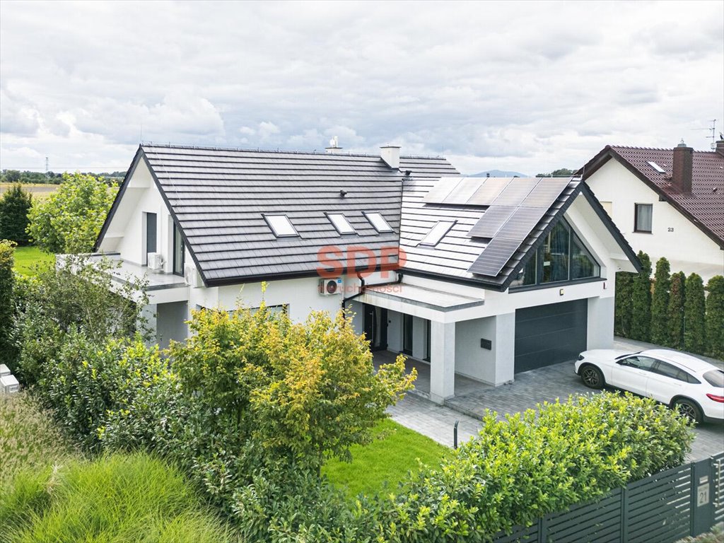 Nowoczesny dom 242 m² z basenem i jacuzzi w Smolcu polecam Smolec  242m2 Foto 1