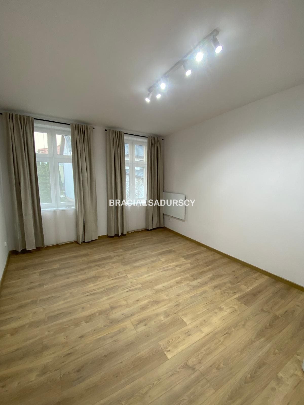 Mieszkanie dwupokojowe na sprzedaż Wieliczka, Reymonta  42m2 Foto 1