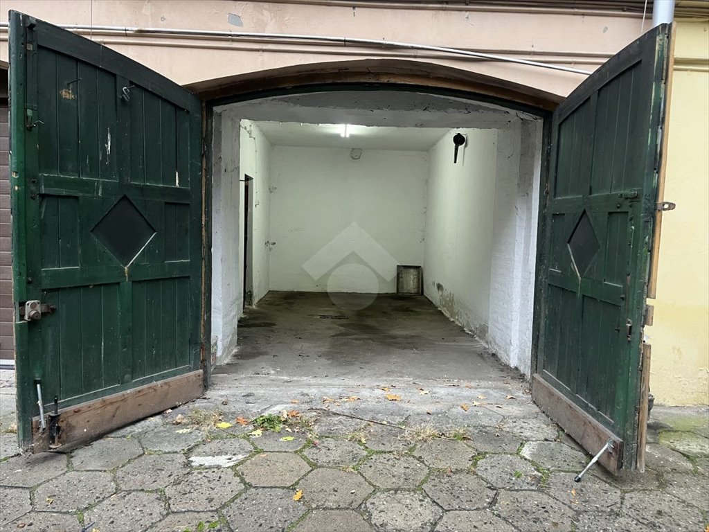 Garaż na sprzedaż Kraków, Krowodrza, Nowa Wieś, Królewska  18m2 Foto 1