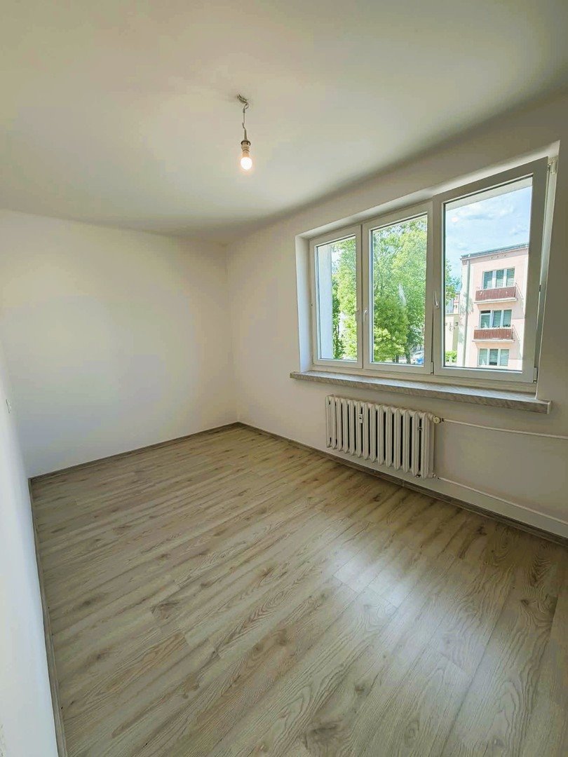 Przestronne 3-pokojowe mieszkanie z balkonem i dużą piwnicą polecam! Mońki, Tysiąclecia 16  62m2 Foto 1