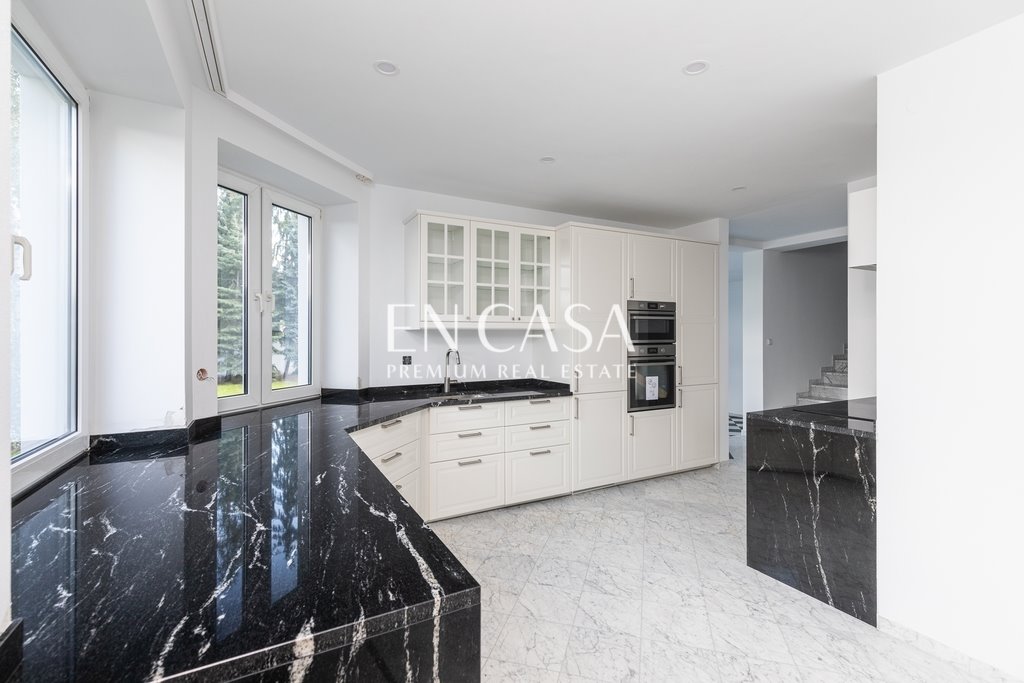 Przestronny dom 450 m2 w Wilanowie z garażem i klimatyzacją Warszawa, Wilanów  450m2 Foto 1