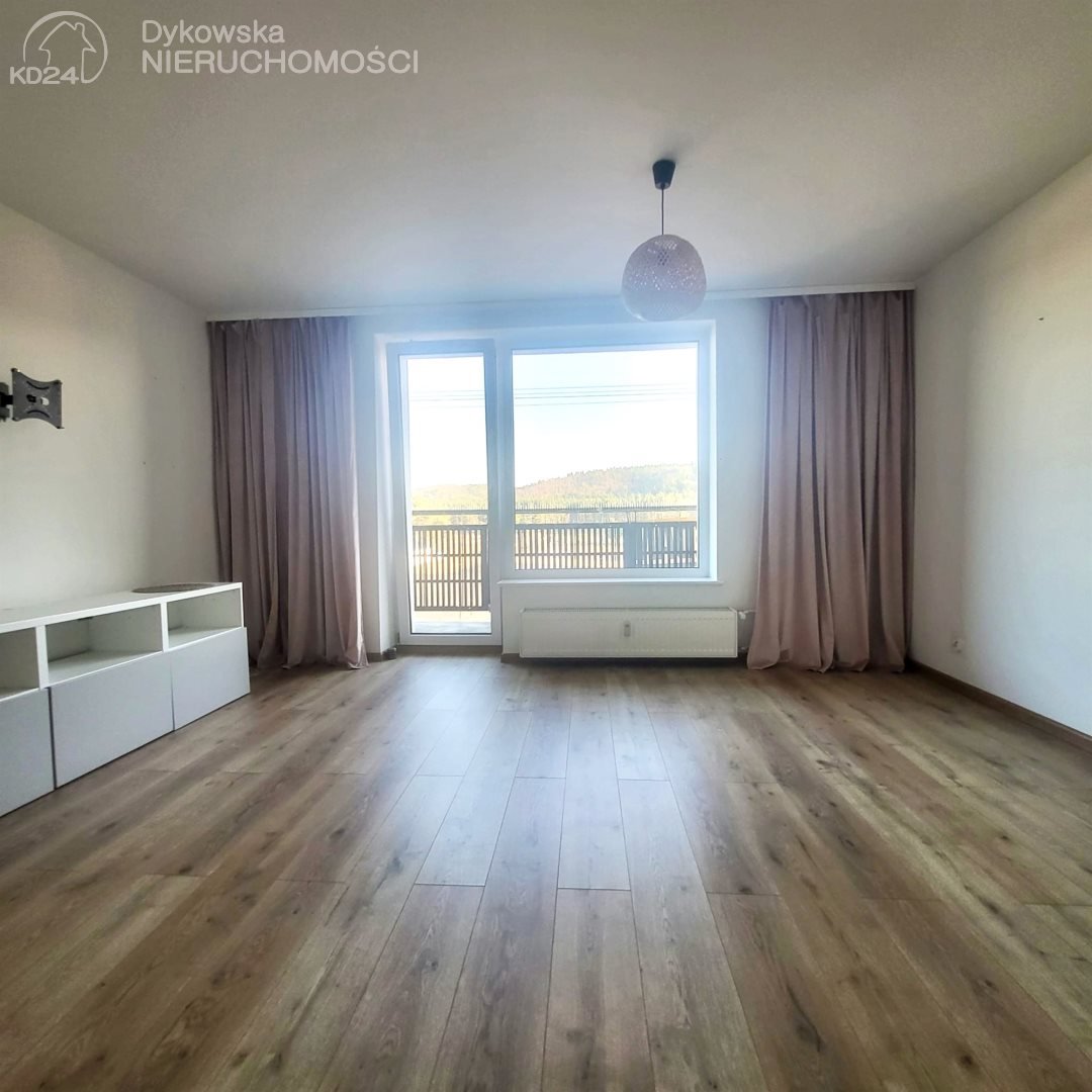 Przestronne 3 pokoje z balkonem, odświeżone, gotowe do wprowadzenia Lębork, Henryka Łasaka  62m2 Foto 1