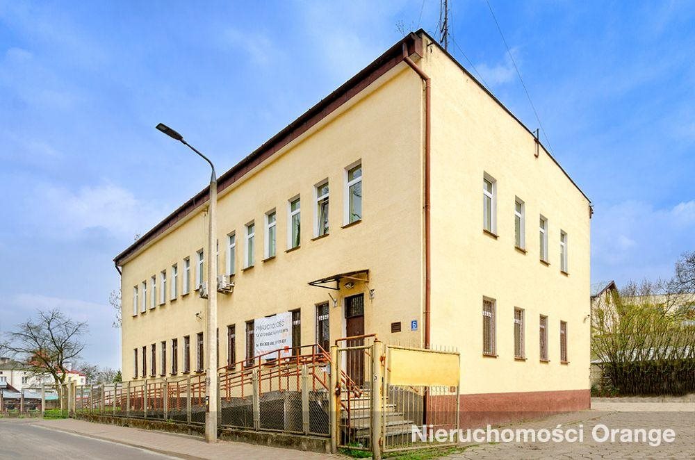 Sprzedam przestronny lokal z biurami i magazynami 1191 m² w Krasnymstawie Krasnystaw, ul. Podwale 6  841m2 Foto 1
