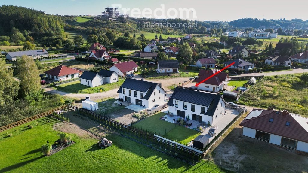 Komfortowy dom bliźniak 131 m² z garażem zapraszam Kurzętnik, Łabędzia  131m2 Foto 1