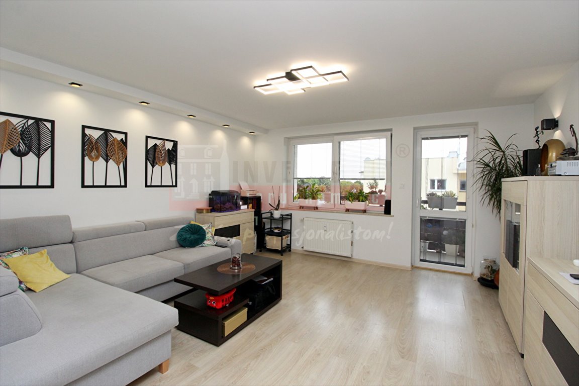 Mieszkanie czteropokojowe  na sprzedaż Krapkowice, Otmęt  85m2 Foto 1