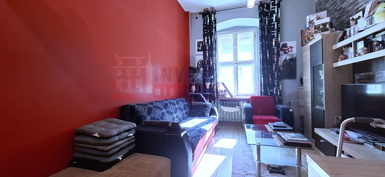 Przytulne 44,5 m2 w centrum Brzegu z widokiem na Ratusz Brzeg  45m2 Foto 1