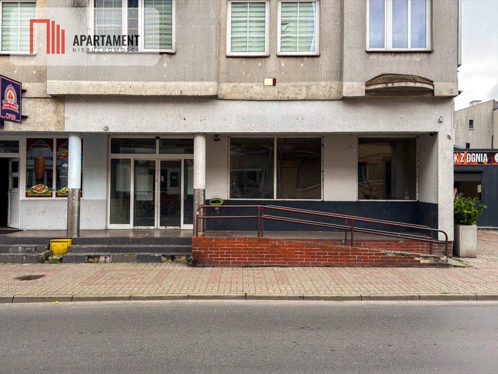 Przestronny lokal handlowo-usługowy 620 m² z magazynem i parkingiem Nakło nad Notecią  620m2 Foto 1