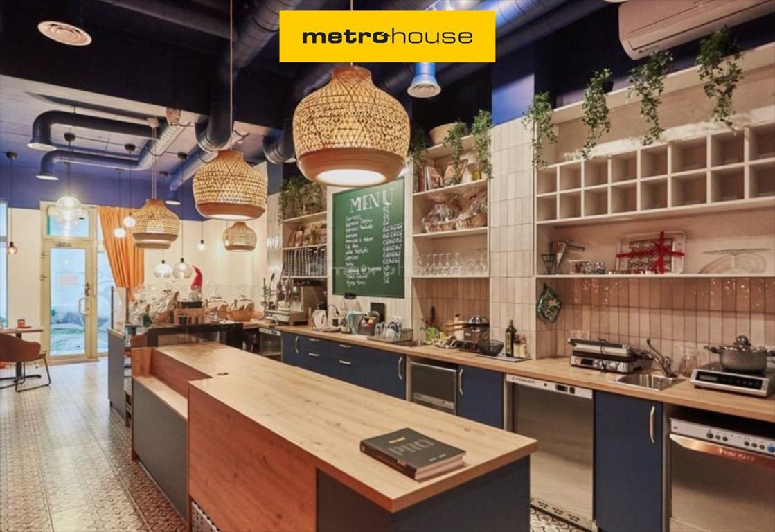 Lokal gastronomiczny 83 m2 z dużymi witrynami i parkingiem Świnoujście, Plac Wolności  83m2 Foto 1