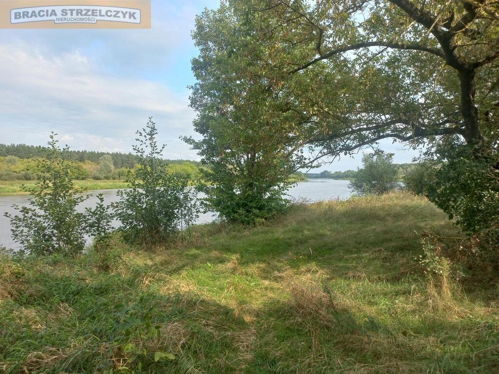 Sprzedam działkę 2500 m² nad Narwią z mediami i lasem Zambski Kościelne  2 500m2 Foto 1