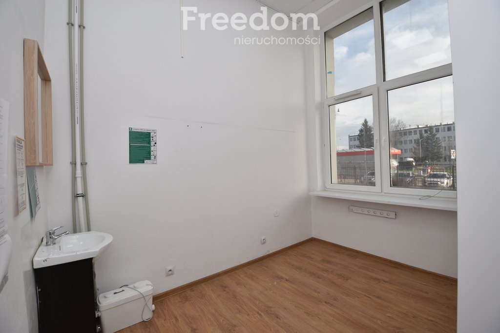 Lokal użytkowy na wynajem Tarnobrzeg, Konfederacji Dzikowskiej  132m2 Foto 9