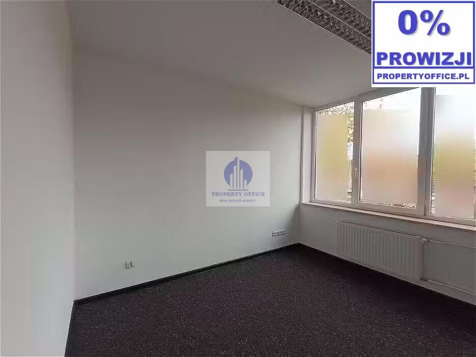 Biuro 39 m2 z dobrą dostępnością i nową wykładziną Warszawa, Targówek, rondo Żaba  39m2 Foto 1