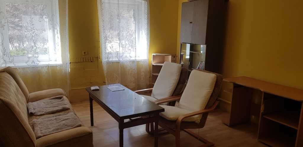 Przestronne 100 m2 do remontu z garażami i poddaszem Nowa Ruda  100m2 Foto 1