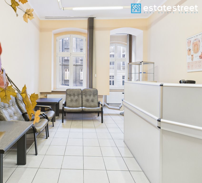 Lokal usługowy 85 m² z instalacjami w kamienicy w Katowicach Katowice, Śródmieście, Henryka Sienkiewicza  85m2 Foto 1