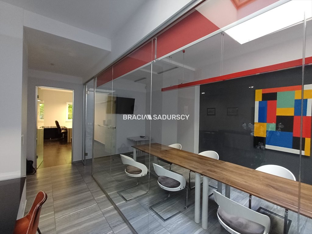 Przestronny lokal usługowo-biurowy 95,6 m² przy Pl. Bohaterów Getta Kraków, Podgórze, Stare Podgórze, pl. Plac Bohaterów Getta  96m2 Foto 1