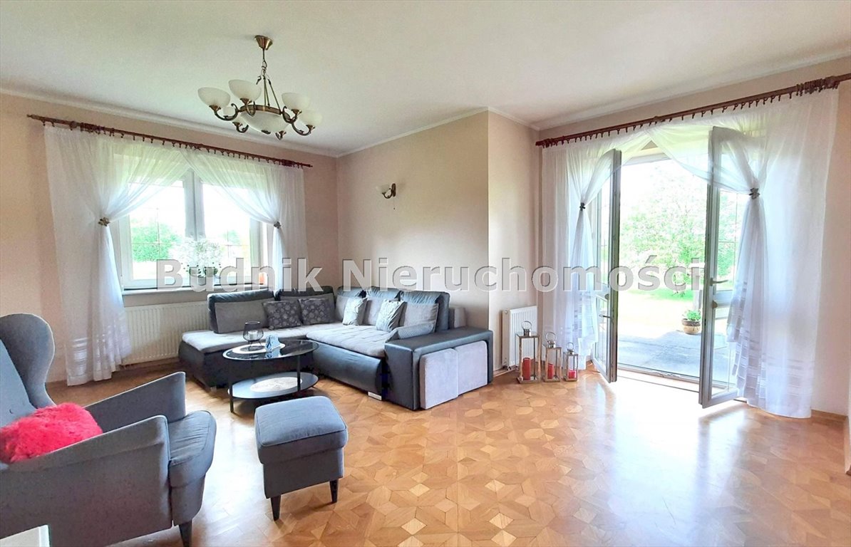 Dom z kominkiem na dużej działce w Starych Babicach Stare Babice  177m2 Foto 1