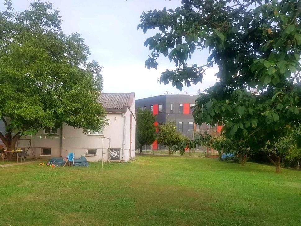 Działka inwestycyjna 1092 m² z domem do remontu w Włochach Warszawa, Włochy, Krzysztofa Kolumba  1 092m2 Foto 1