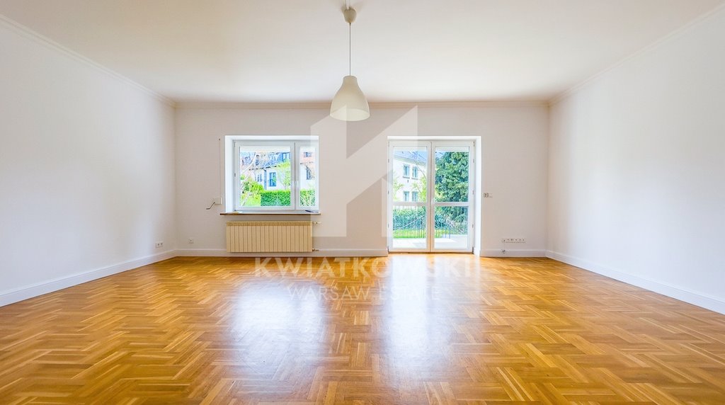 Przestronny dom 6 pokoi z ogrodem i garażem - zapraszam Warszawa, Mokotów, Sadyba, Okrężna  392m2 Foto 1