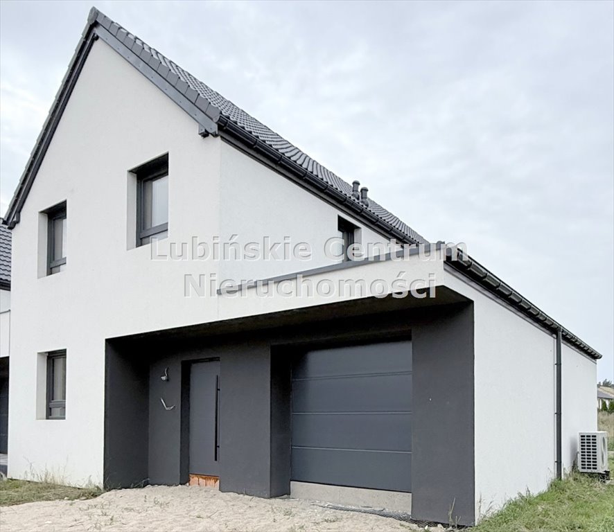Zapraszam do obejrzenia domu 140 m² w Oborze z garażem i dużą działką Obora  140m2 Foto 1