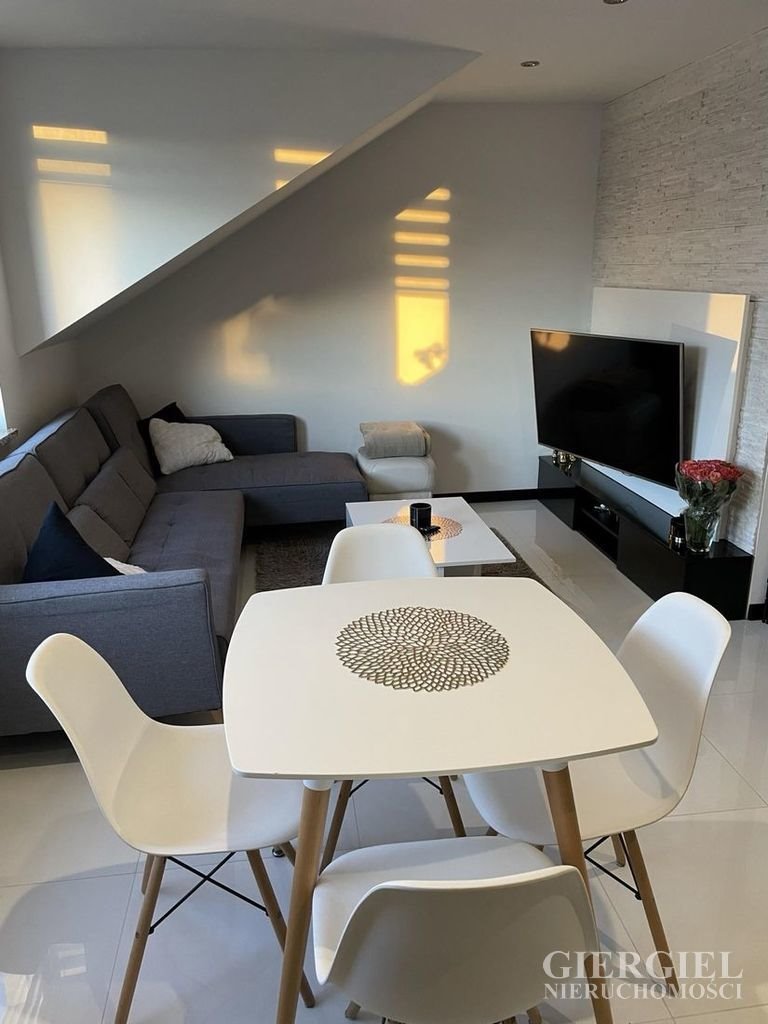 Polecam 2-pokojowe mieszkanie 60 m² z garażem i piwnicą Rzeszów, Jana Twardowskiego  60m2 Foto 1