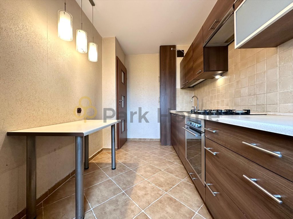 Mieszkanie trzypokojowe na sprzedaż Leszno  47m2 Foto 1