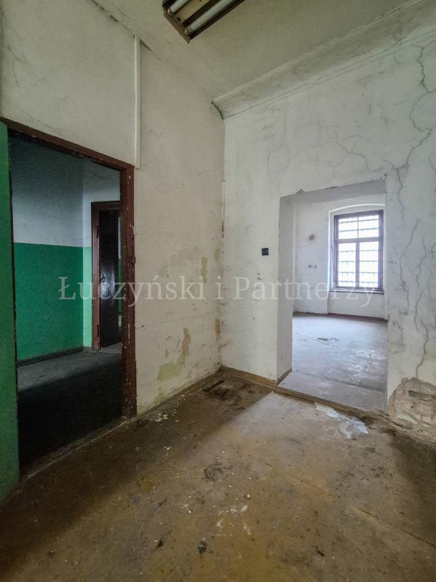 Lokal użytkowy 165 m² z dużym potencjałem, do remontu Jelenia Góra, Leona Wyczółkowskiego  165m2 Foto 1