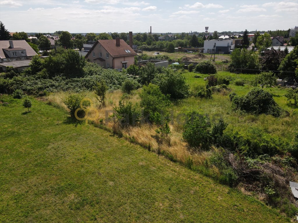 Działka budowlana 1559 m² z możliwością usług i zabudowy Leszno  1 559m2 Foto 1